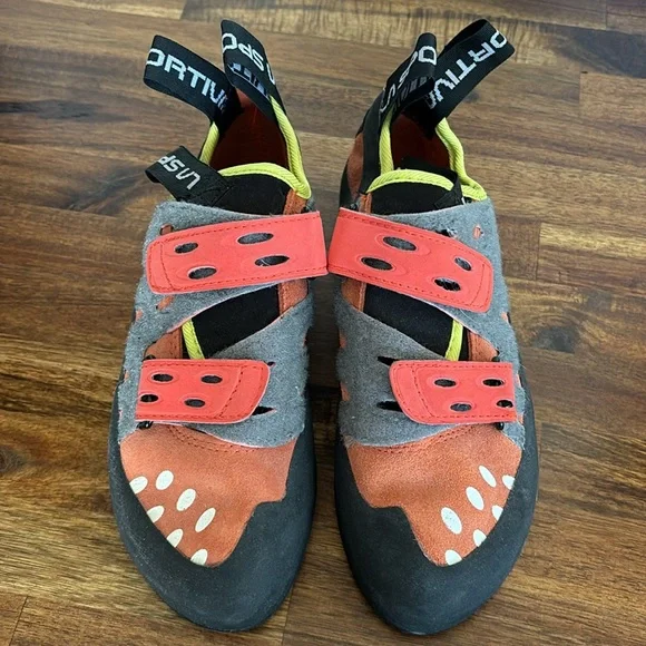 La Sportiva Womens Tarantula All-Around Rock Climbing Shoe - Picture 2 of 4